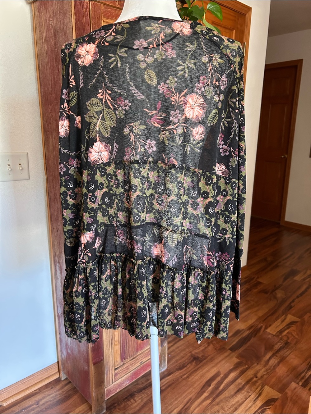 Free People Black Floral V-Neck Tunic - Picture 5 of 7